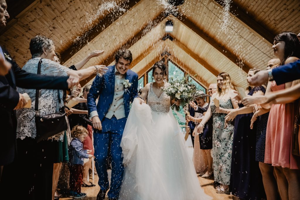 6 Budget-Friendly Wedding Planning Tips