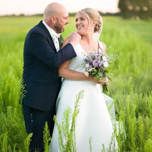 🌸 Unforgettable floral arrangements and seamless wedding planning with LaPier's Flowers & Gifts 💍

Your dream wedding just got one step closer to reality with LaPier's expert floral designs and meticulous planning services. Whether you envision a romantic garden affair or a sleek modern celebration, they're here to make your special day bloom with beauty and elegance. 💐

From stunning bridal bouquets to enchanting centerpieces, their talented team will work closely with you to bring your vision to life, ensuring every detail reflects your unique love story.

Let LaPier's Flowers & Gifts be your partner in creating the wedding of your dreams. Contact them today to schedule your consultation ➡ www.bridalconfidential.com